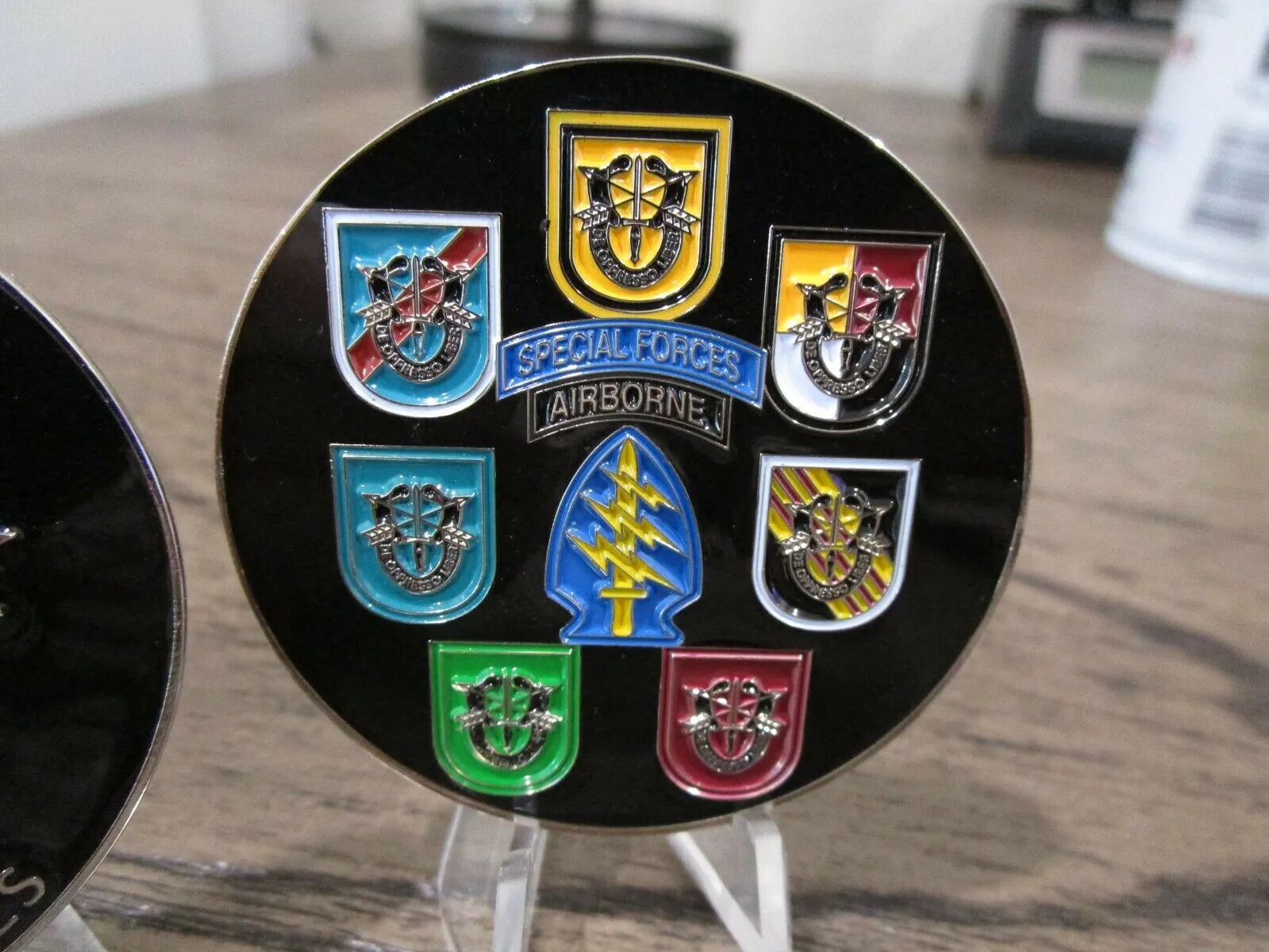 United States Army Special Forces Group Airborne Green Berets Skull Challenge Coin